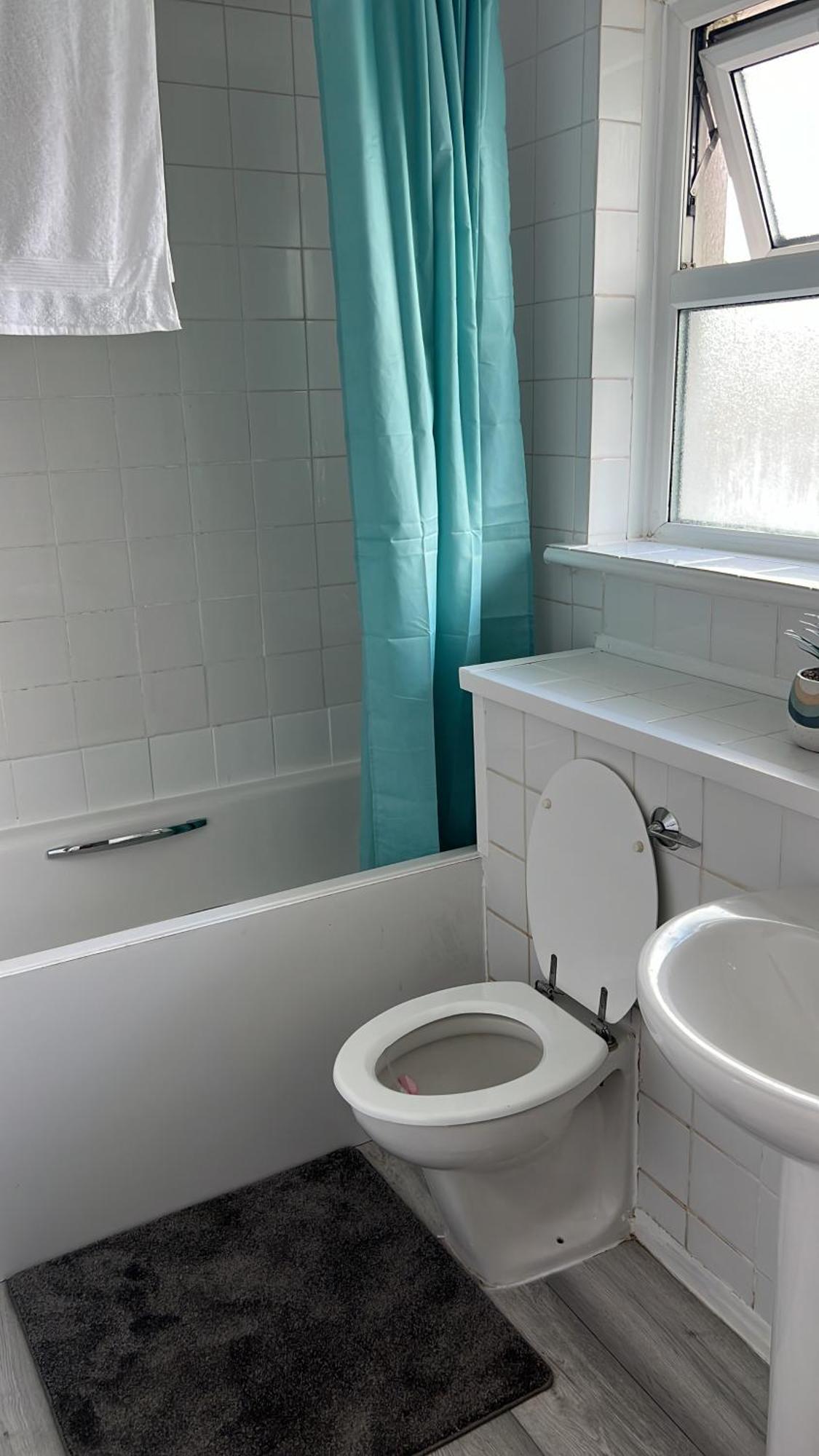 Auxano Apartments Лондон Екстериор снимка