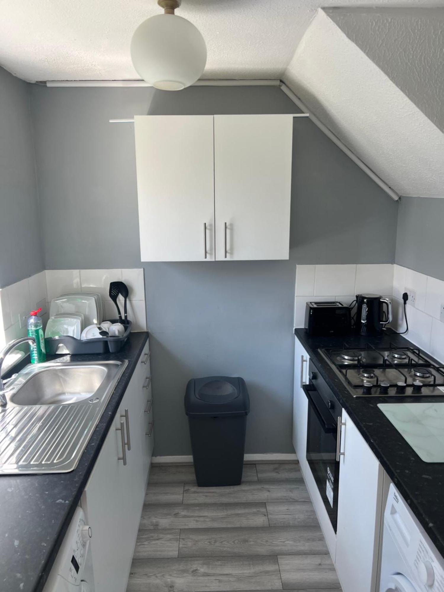 Auxano Apartments Лондон Екстериор снимка