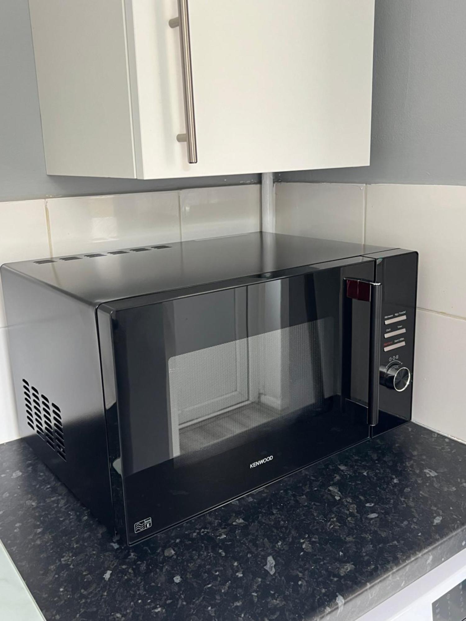 Auxano Apartments Лондон Екстериор снимка